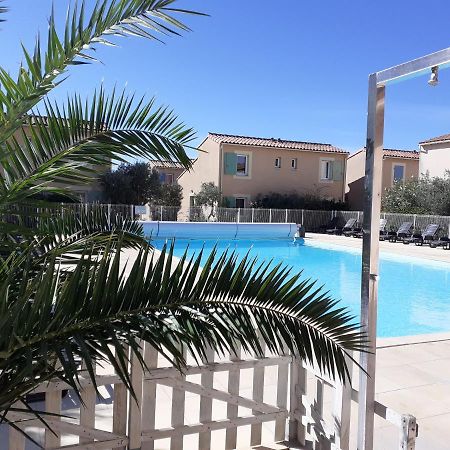 Sous Le Soleil Des Alpilles Lägenhet Mouries Exteriör bild