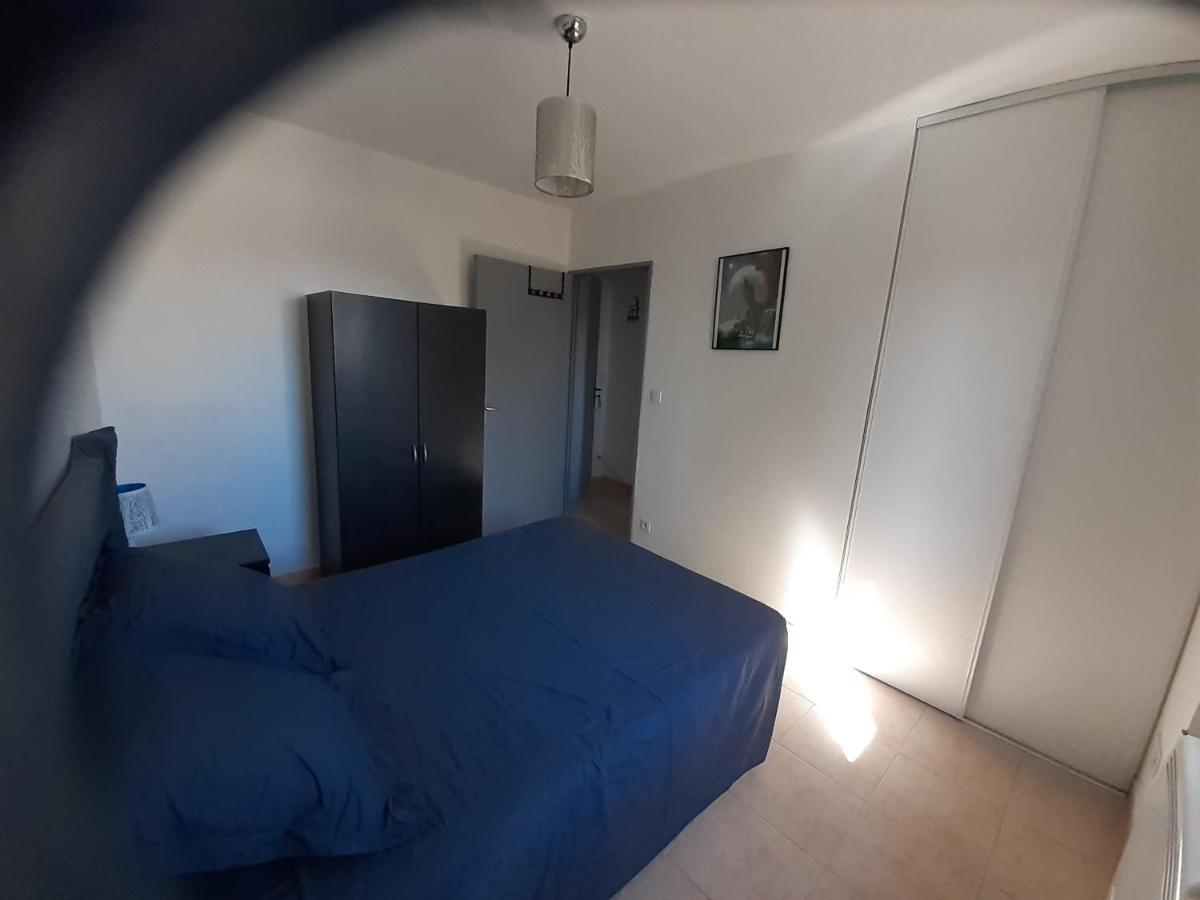 Sous Le Soleil Des Alpilles Lägenhet Mouries Exteriör bild