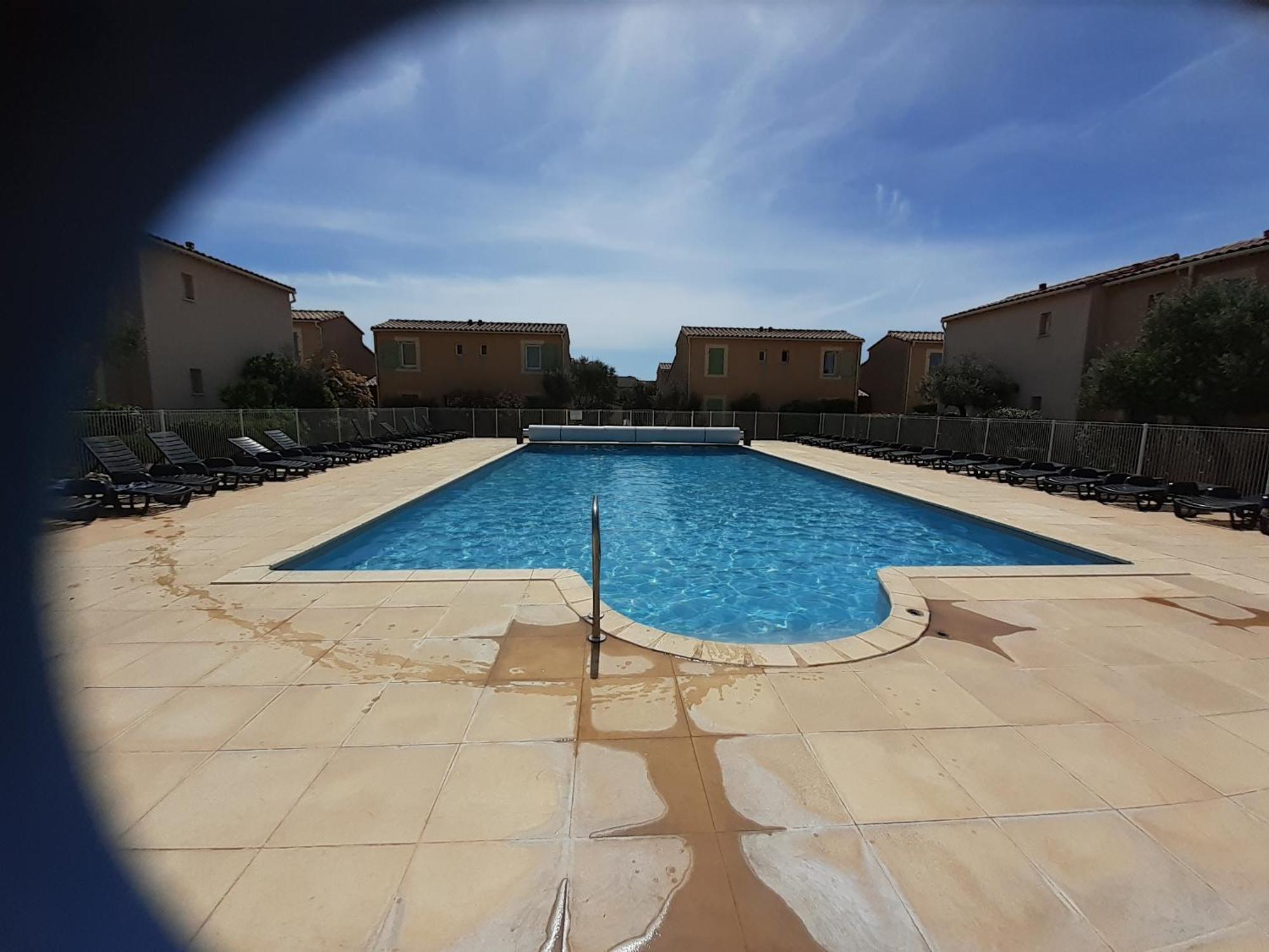 Sous Le Soleil Des Alpilles Lägenhet Mouries Exteriör bild